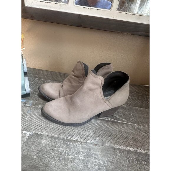 Steve Madden Women’s Austin Stone Nubuck Ankle Boots Shoes SZ 8 - Picture 1 of 5